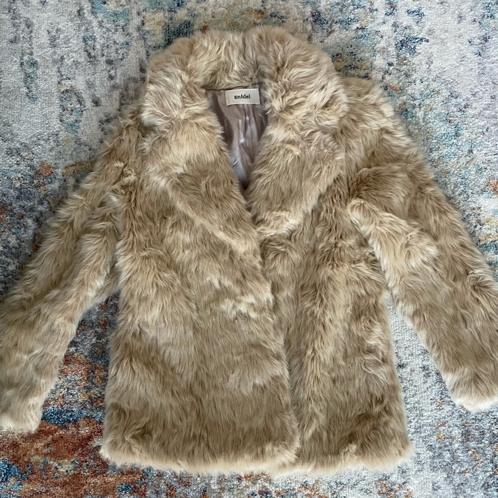 Snidel Faux Fur Jacket/Coat
